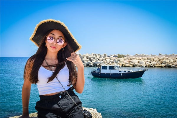 1992年属猴者2025年每月运程及全面运势指南